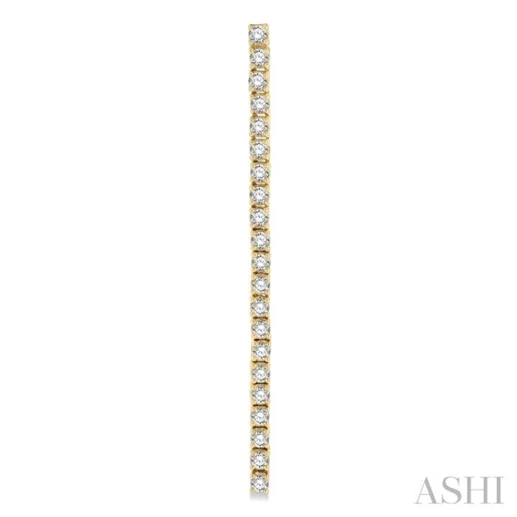 1 1/2 Ctw Single Line Drop Round Cut Diamond Tennis Earring in 14K Yellow Gold