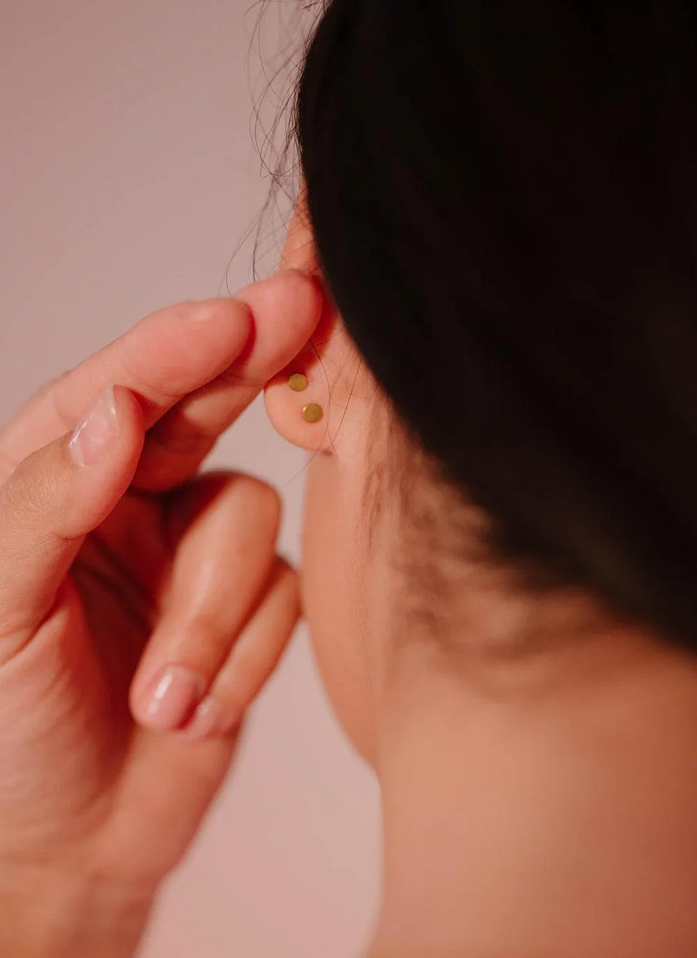 2 mm Dot Flat Back Stud - Titanium