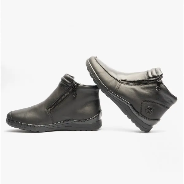 48999-00 Ladies Leather Boots Black