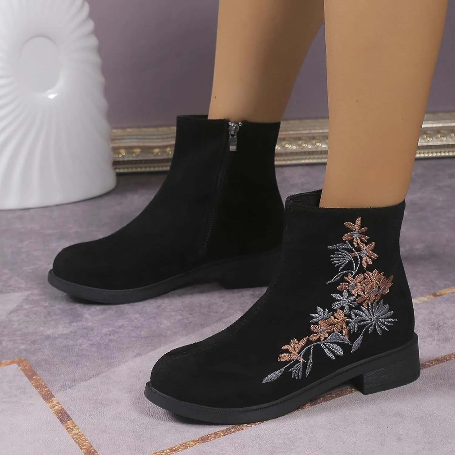 Ankle Boots for Women Low Heel Short Fall Booties Round Toe Chunky Heel Side Zipper Booties Retro Flower Embroidered Western Boot Comfortable Slip On Booties Casual Fashion Party Shoes