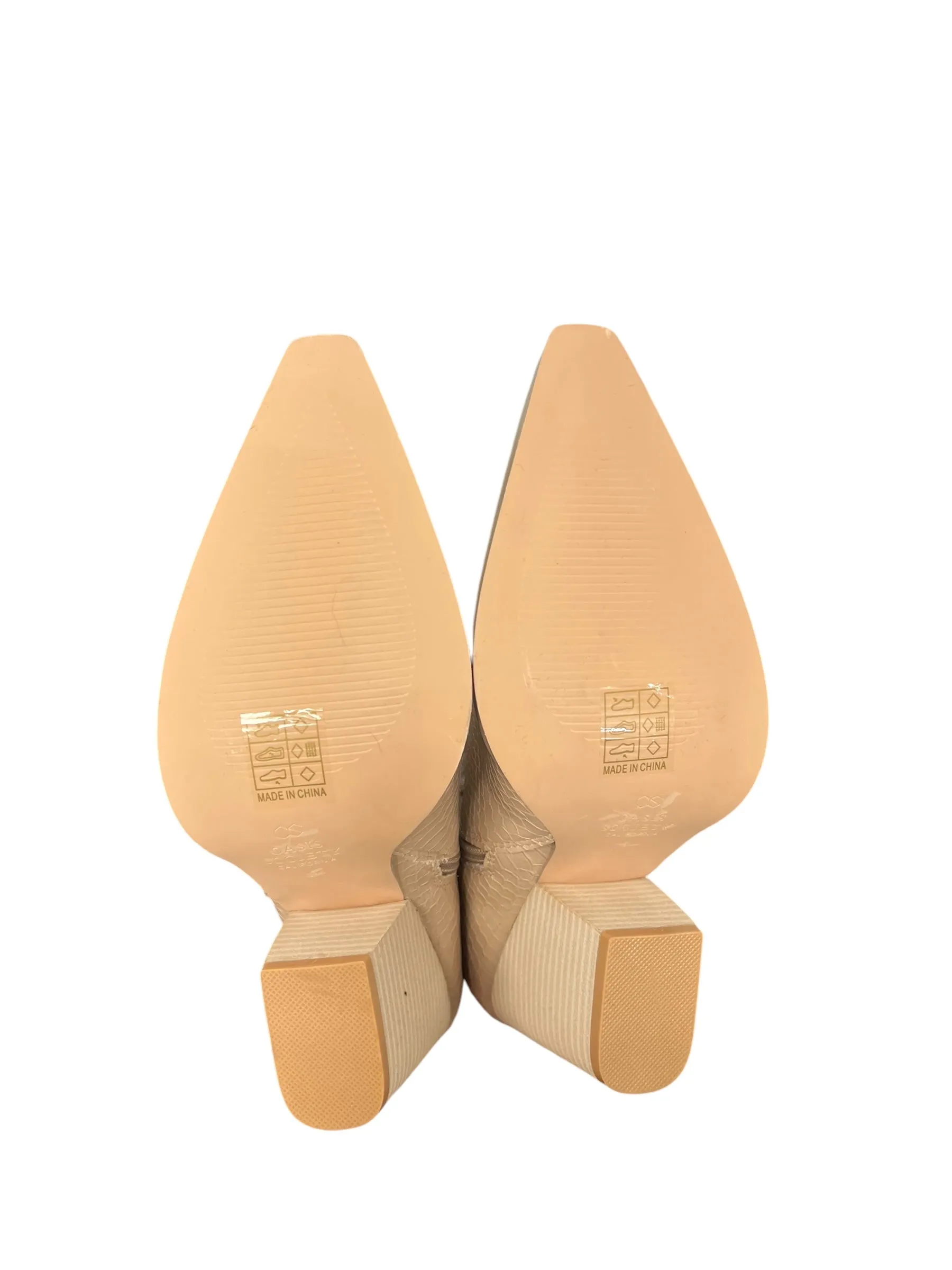Boots Ankle Heels By Cmc In Cream, Size: 8