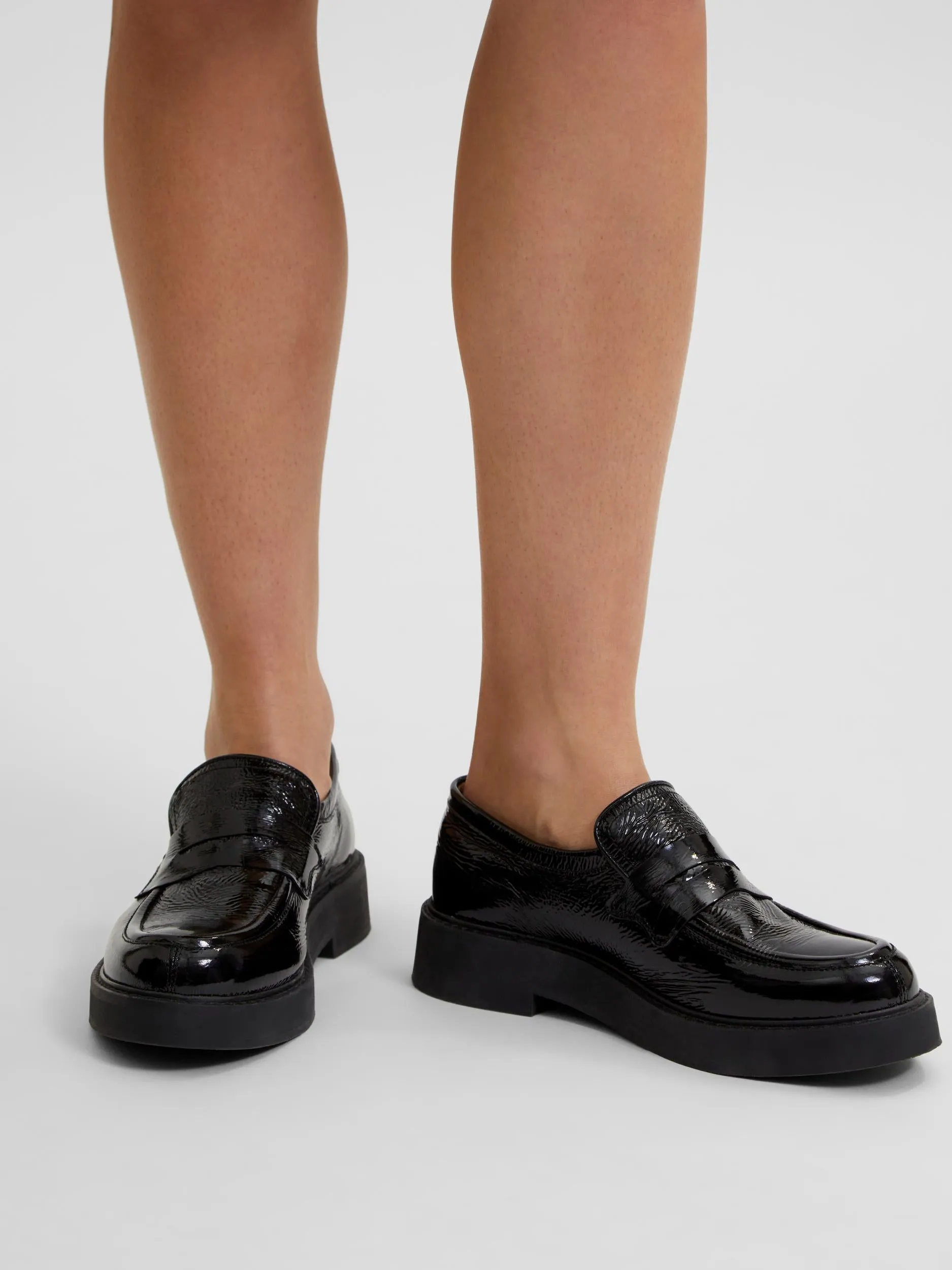 Emelie Loafer - Black