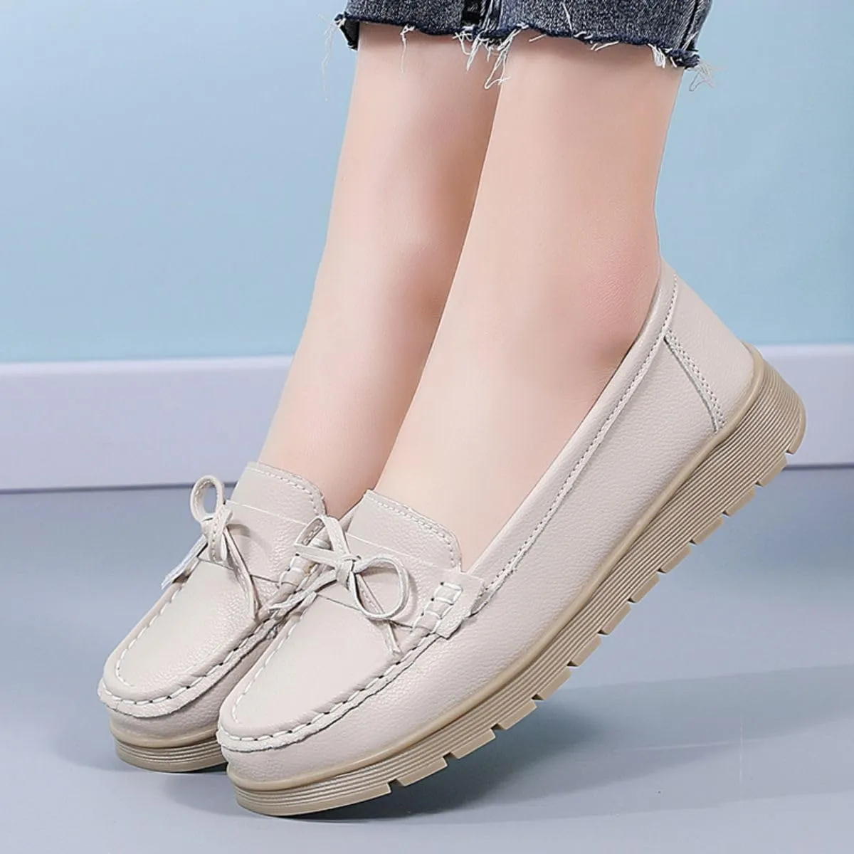 HESBITEUL Women's Casual Penny Loafers Driving Moccasins Comfort Slip on Flat Boat Shoes Walking Shoes with Bowknot